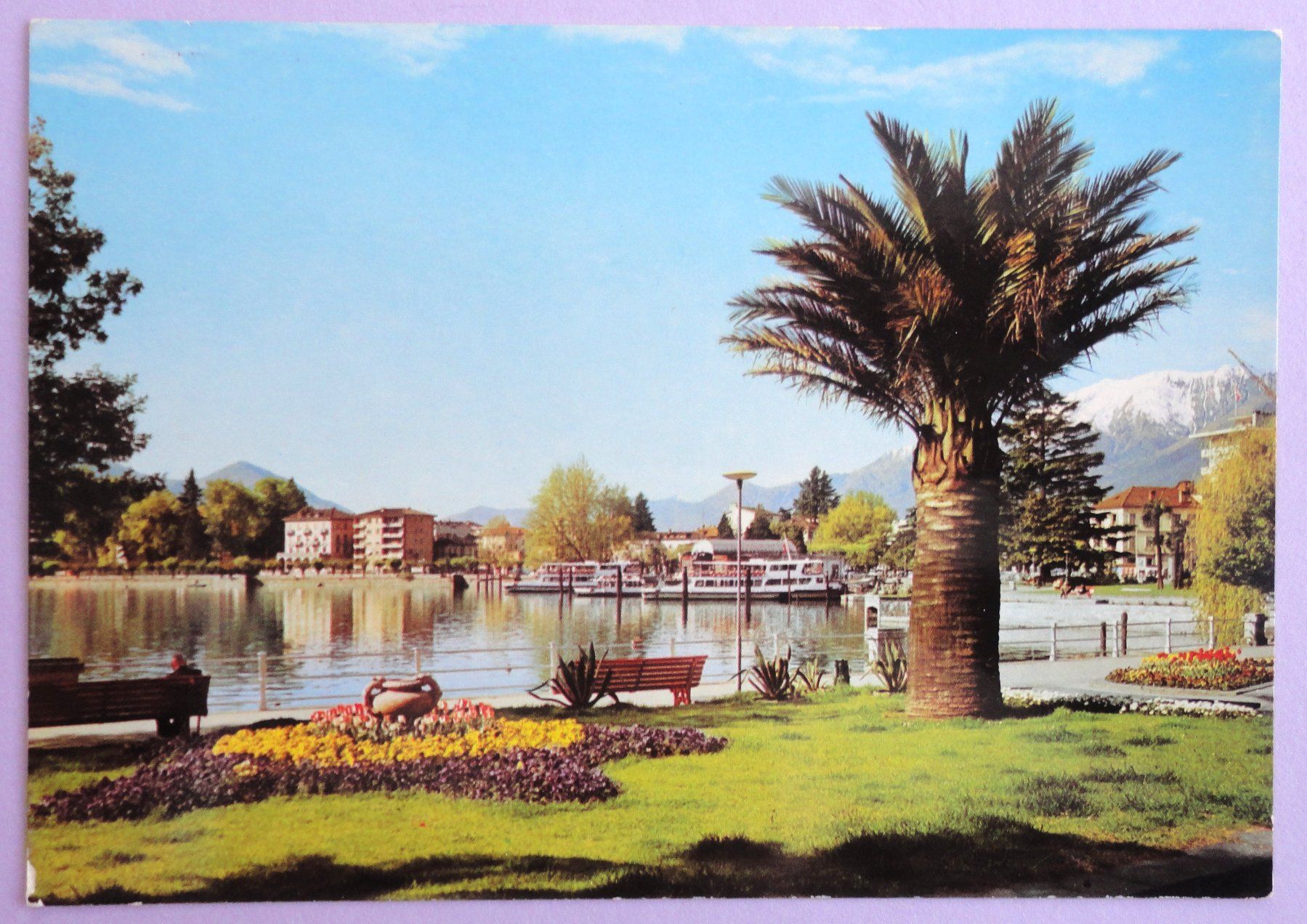 Cartoline postali: Locarno - Giardini lungolago e debarcadero – Difettoso da Fétigny venduto da Billy2miny