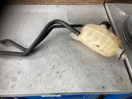 Kühlmittelbehälter mit Schläuchen Opel Vivaro Renault Trafic