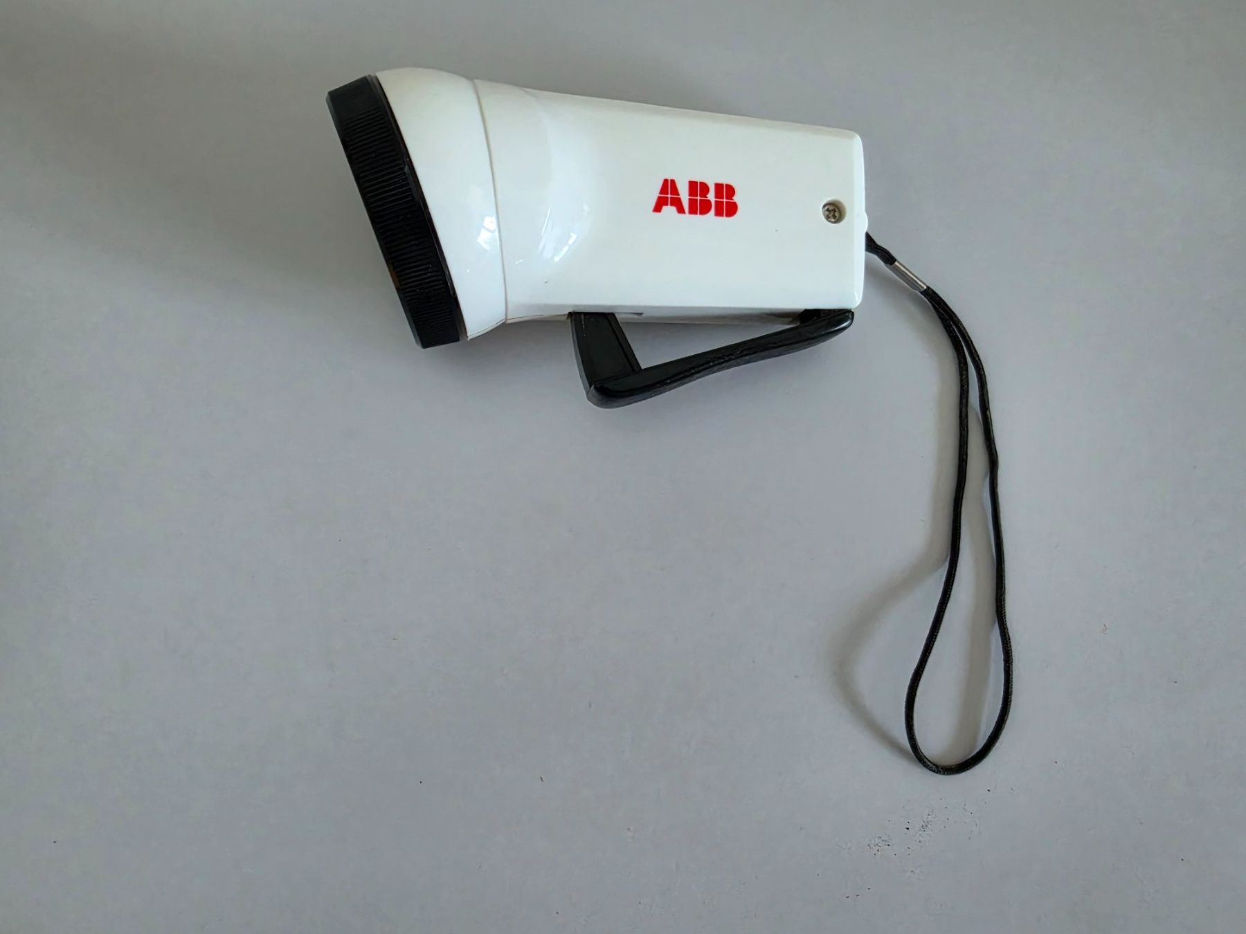 Lampen: Vintage ABB Dynamo Taschenlampe – Gebraucht aus Birr von DisDas
