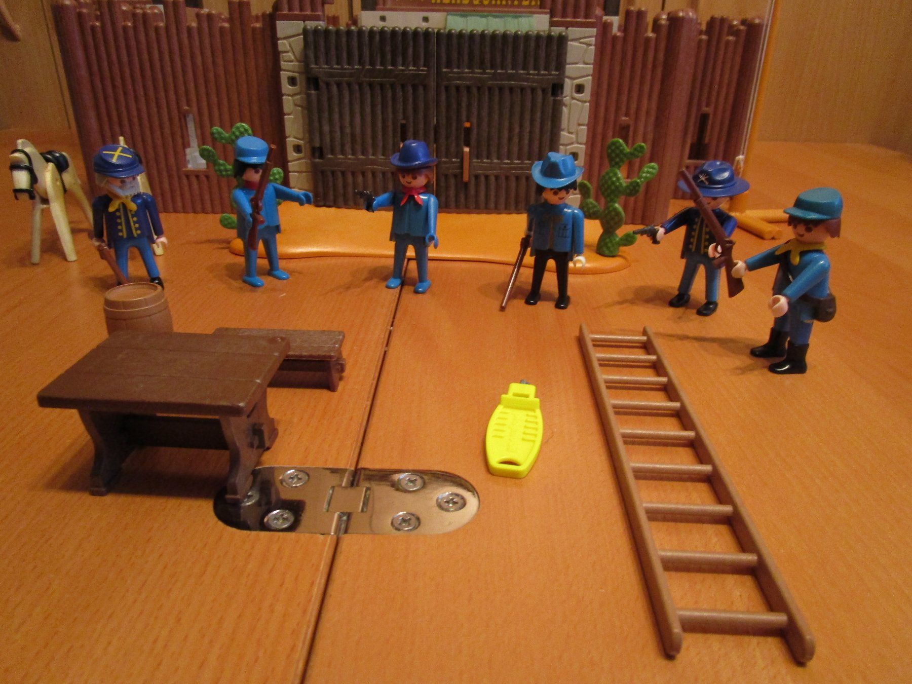Playmobil Spielzeuge: Playmobil  -  Fort Eagle ,    Vintage – Gebraucht aus Wetzikon ZH von Storchadebar 2