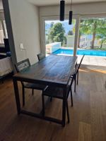 Tisch inkl. 4 Stühle