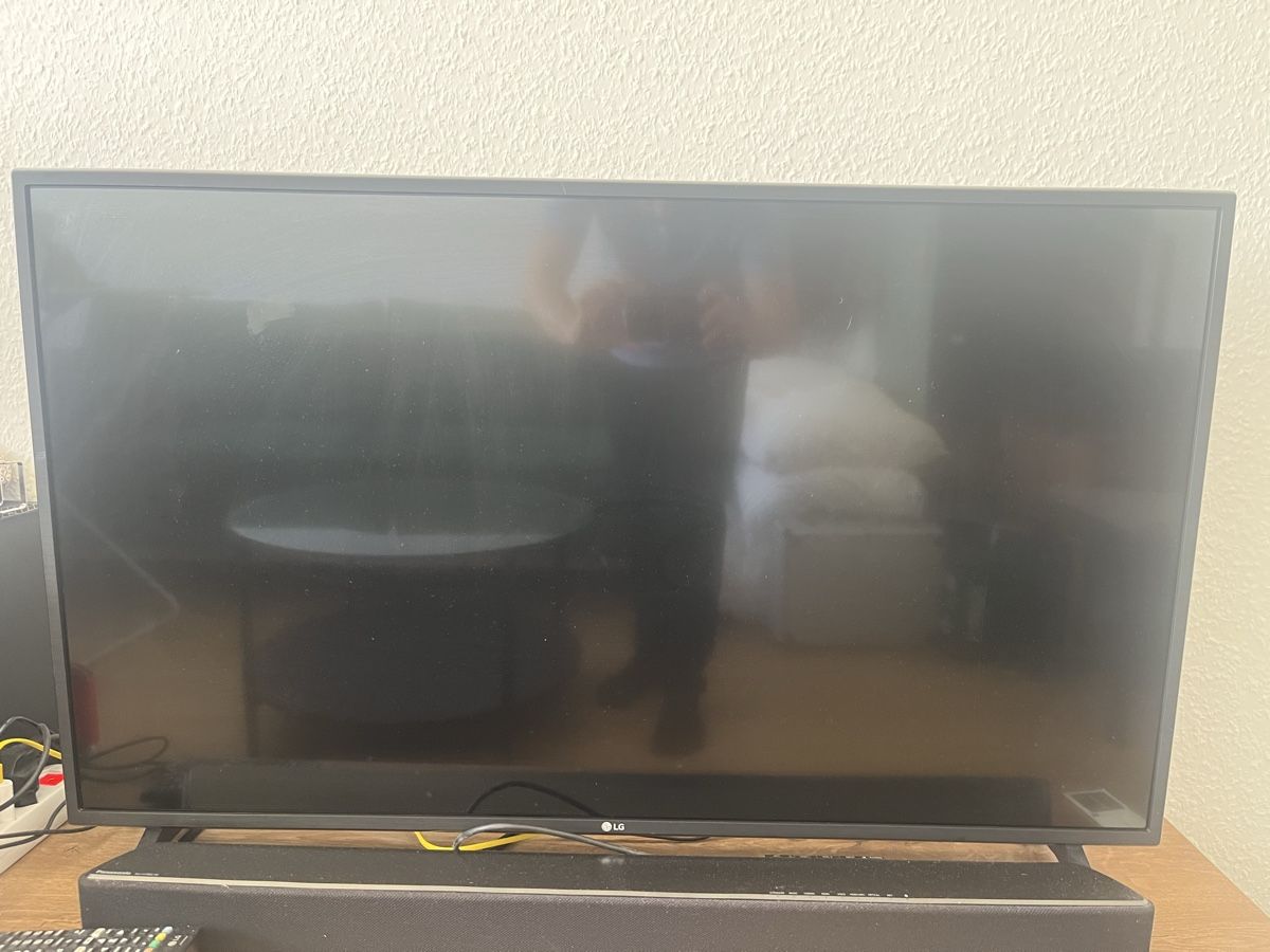 LG Fernseher: TV LG 43 pouces – Gebraucht aus Nyon von schoettlij