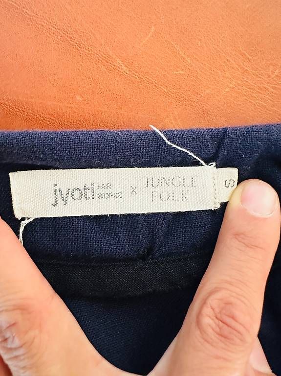 Jungle Folk Vestiti: Jungle Folk – Usato da Bellikon venduto da DW54 2