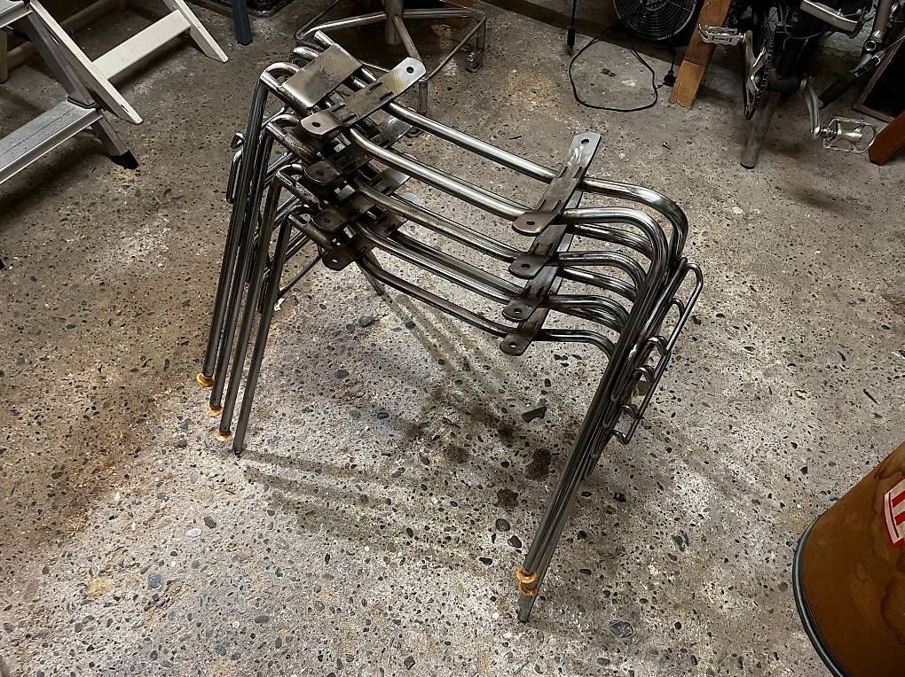 Eames Sedie: Eames Side Chair Base Stacking Base / DSS – Usato da Fribourg venduto da Manssch02 3