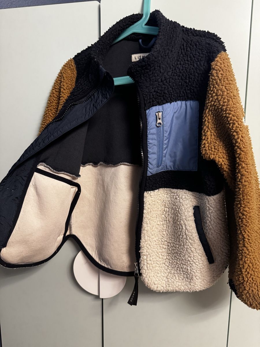 Liewood Jacken: Liewood Teddyjacke – Gebraucht aus Bätterkinden von car_c9dt 1