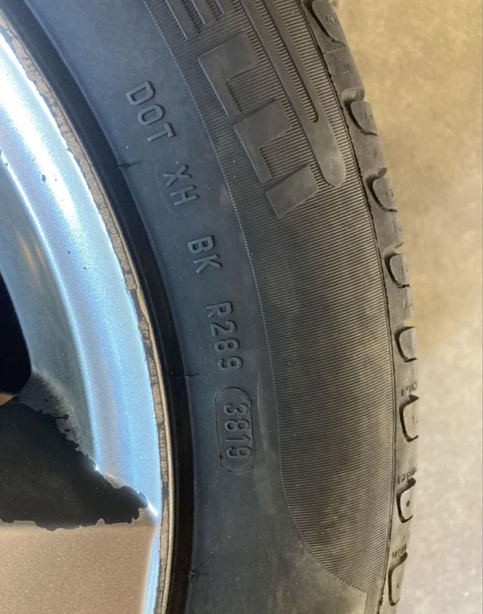Pneumatici & Ruote complete: Toyota Prius Komplettrad – Usato da Niederbipp venduto da SUVA64 2