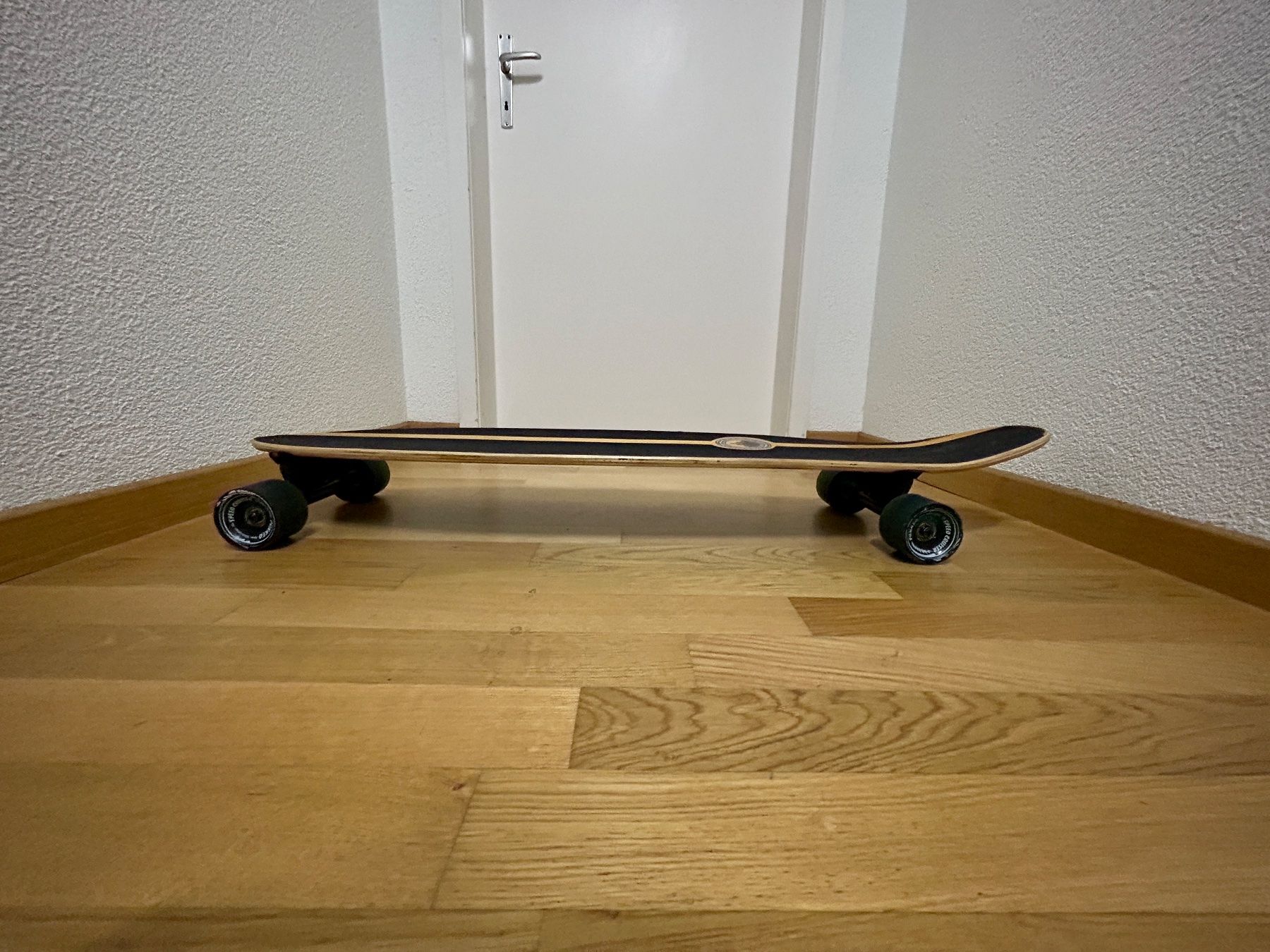 Skateboards: Longboard Yocaher Tsunami Kicktail – Gebraucht aus Thun von memorynotfound 3