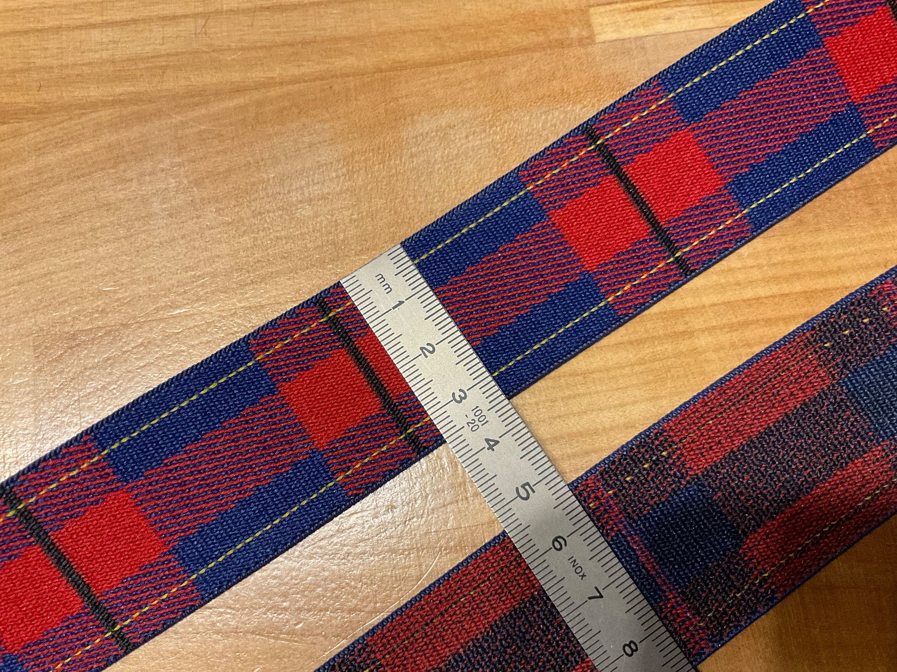Tessuti: Hosenträger Gummiband / 6 Meter – Nuovo (secondo la descrizione) da Rümlang venduto da euqinom16 1