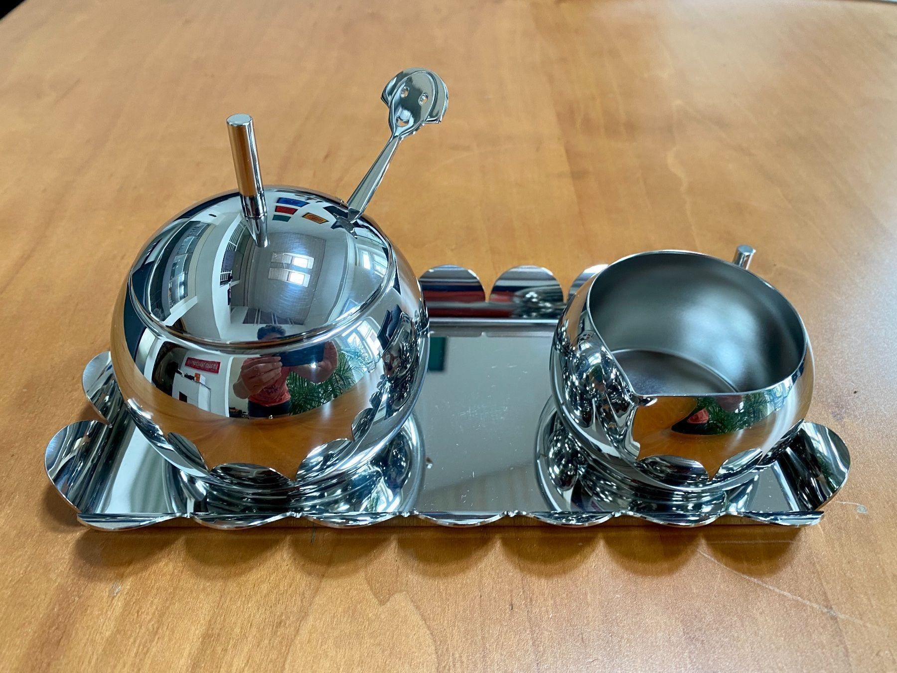 Alessi Zuccheriere: Alessi - Zucker und Sahnegarnitur – Nuovo (secondo la descrizione) da Ennetbaden venduto da gubn