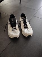 ON Cloud Schuhe Weiss Grösse 41 Laufschuhe 