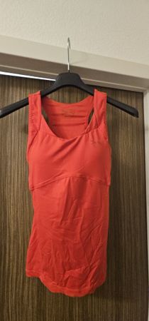 Sport Top mit integriertem BH, Top Zustand!