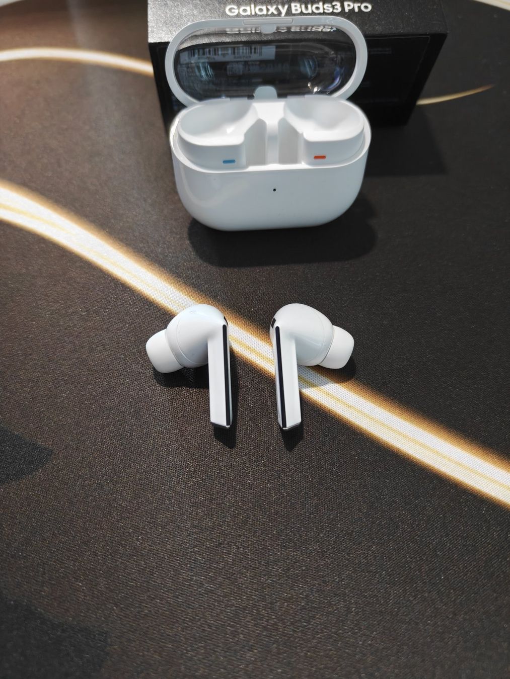 Samsung Cuffie: Samsung Galaxy Buds 3 Pro – Nuovo (secondo la descrizione) da Thun venduto da Meyphil 2