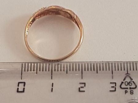 Bagues: Stilvoller Ring mit 4 Diamanten – Neuf (Voir description) à Unterägeri par Altgoldschmuck 5