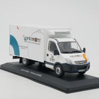 IVECO Daily Kühllieferwagen Primoti 2006 weiss / Decor  1:43