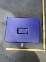 Geldkassetten mit Schlüssel blau