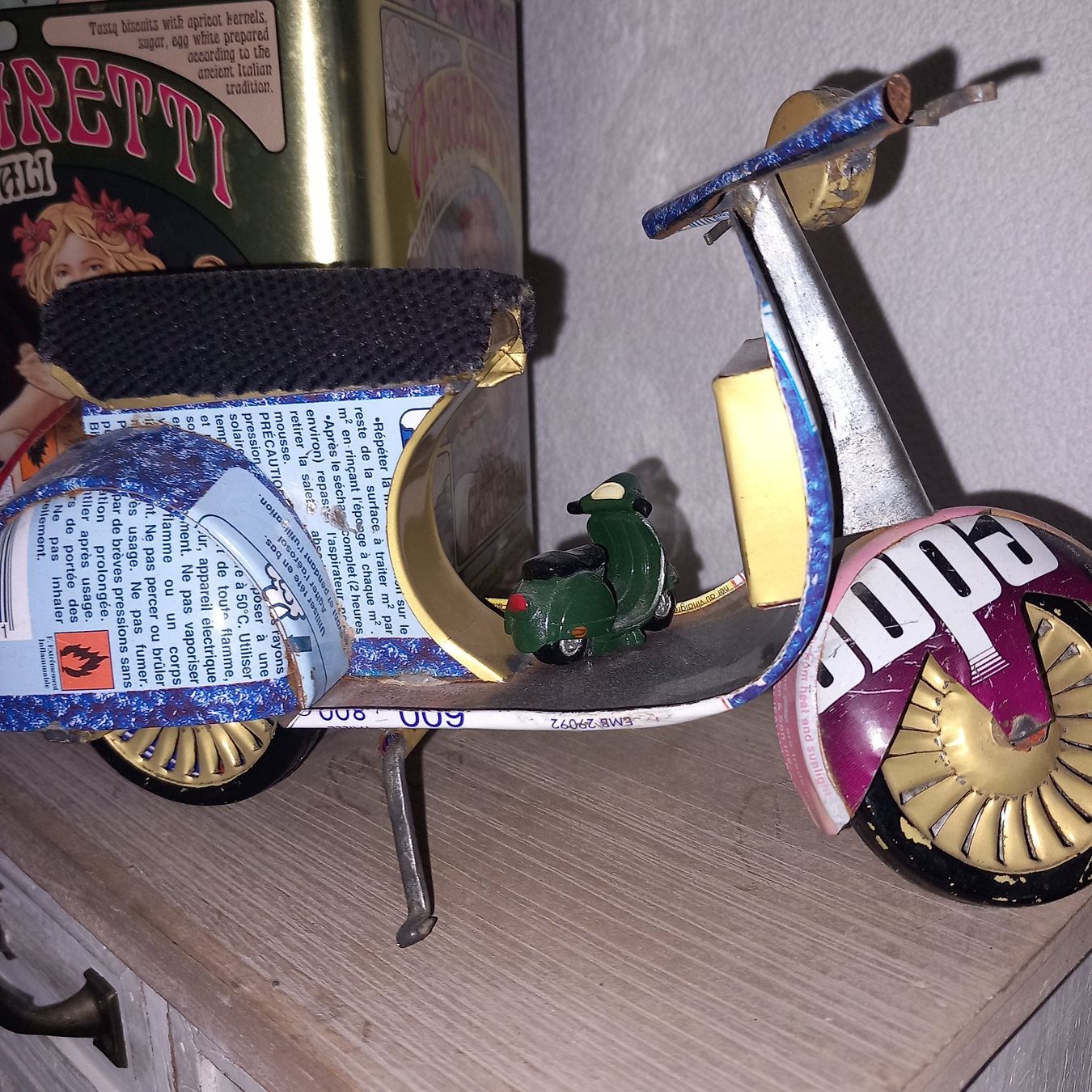 Vespa Modellbausätze & Standmodelle: Deko Vespa Model Blech /Vintage  Italien – Gebraucht aus Aegerten von gismolini 7