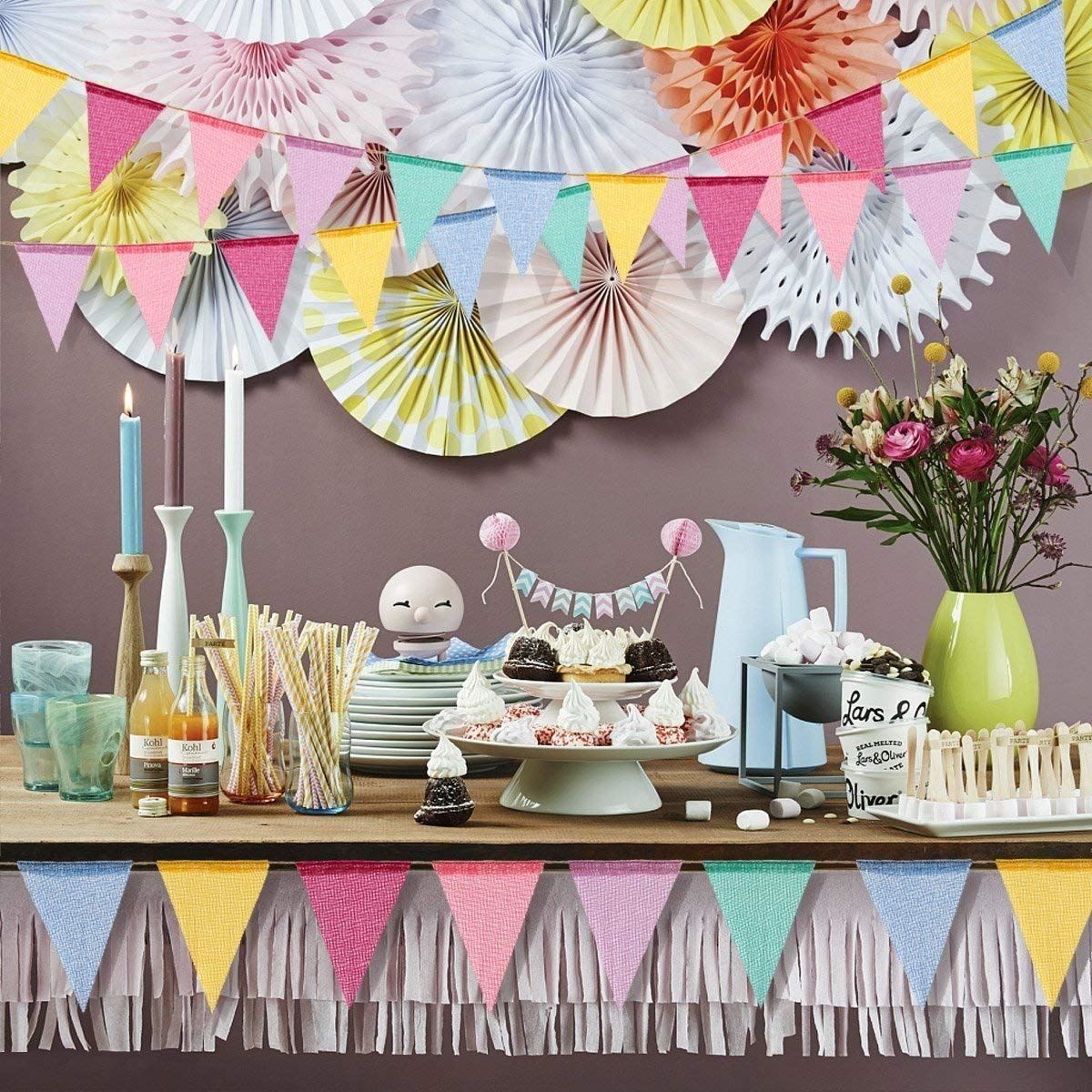 Bandiere: Banner mit 48pcs Dreieck Flaggen Deko – Nuovo (secondo la descrizione) da Thun venduto da onlino 1