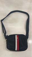 Stylische Tommy Hilfiger Umhängetasche NEU - Top Zustand!