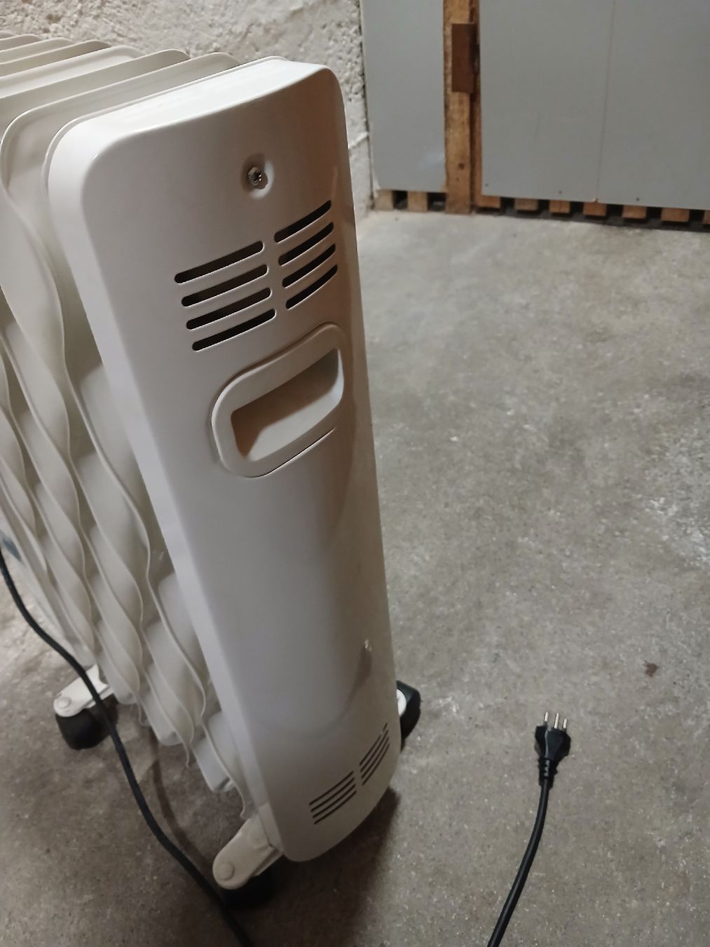 Heizgeräte: Satrap Ölradiator 2000W – Gebraucht aus Zug von Si7zLaC 4