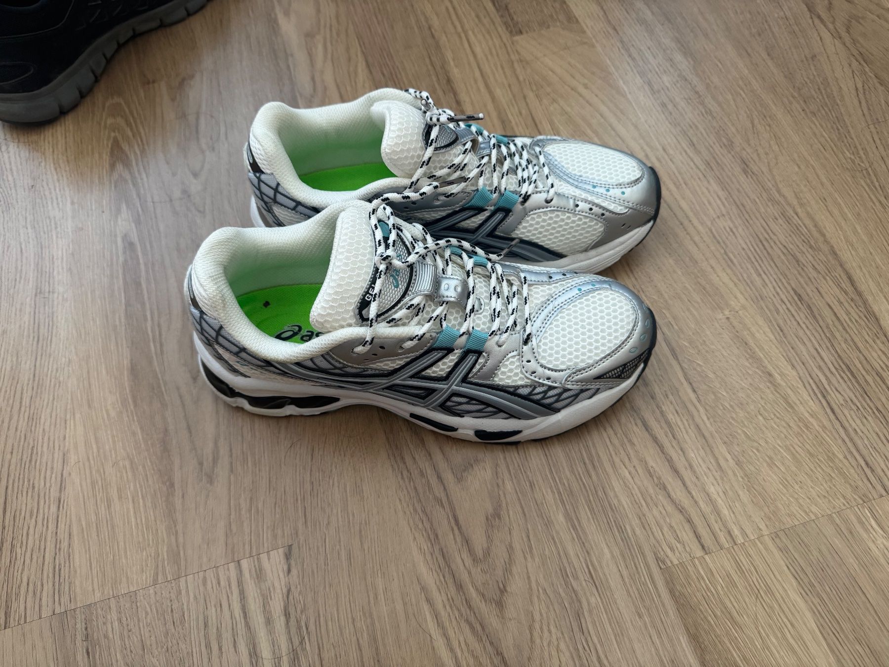 Asics Chaussures hommes: Asics Schuhe – Neuf (Voir description) à Zollikofen par abd_dsc6 3