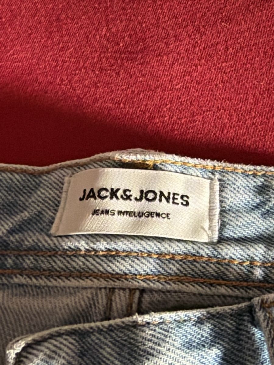 Jeans: Jack Jones Jeans Grösse 31/32 – Nuovo (secondo la descrizione) da Möriken AG venduto da ke_jh6d 1