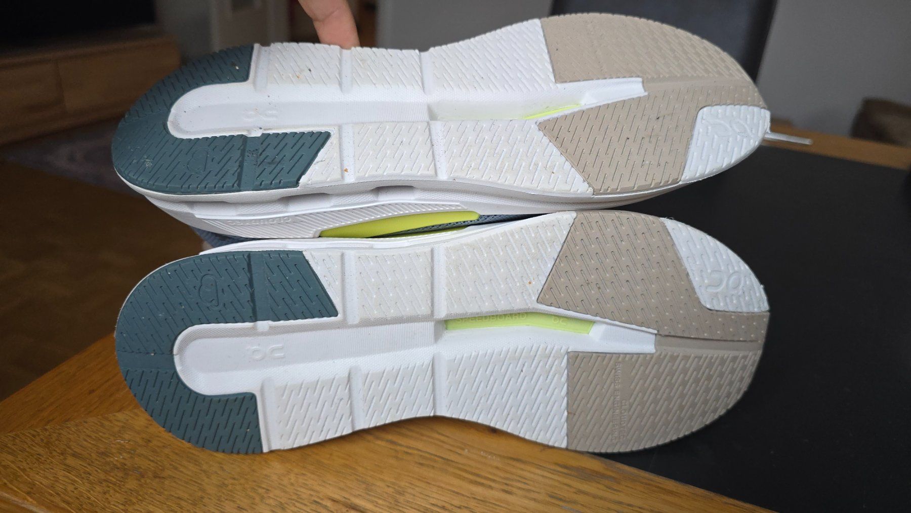 On Scarpe da uomo: On Running Cloudeasy schuhe EU 42.5 – Nuovo (secondo la descrizione) da Wallisellen venduto da theblacksheep 4
