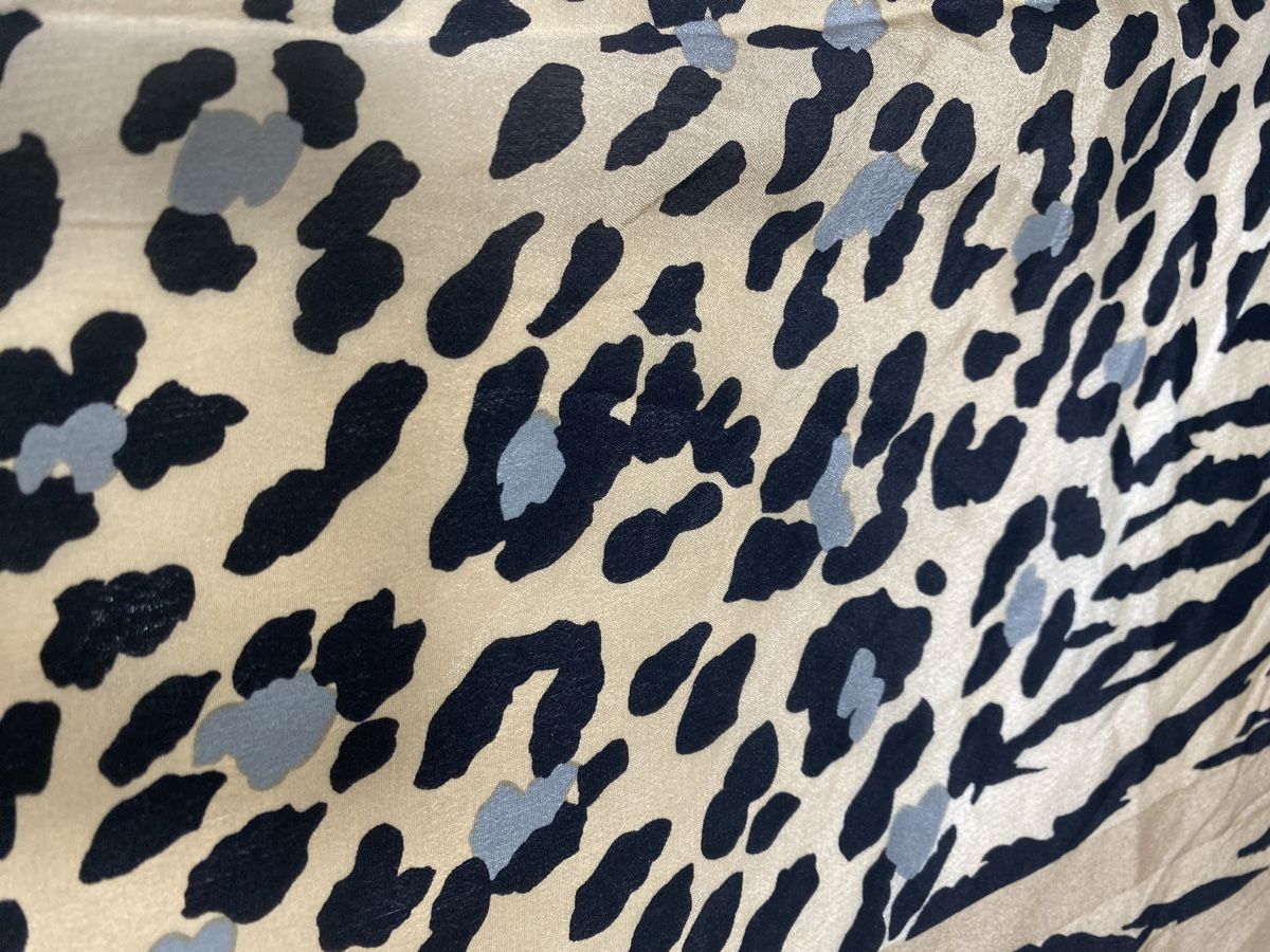 Codello Foulards, Tücher & Schals: Codello Seiden Foulard 🌸 – Gebraucht aus Opfikon von Luis144 6