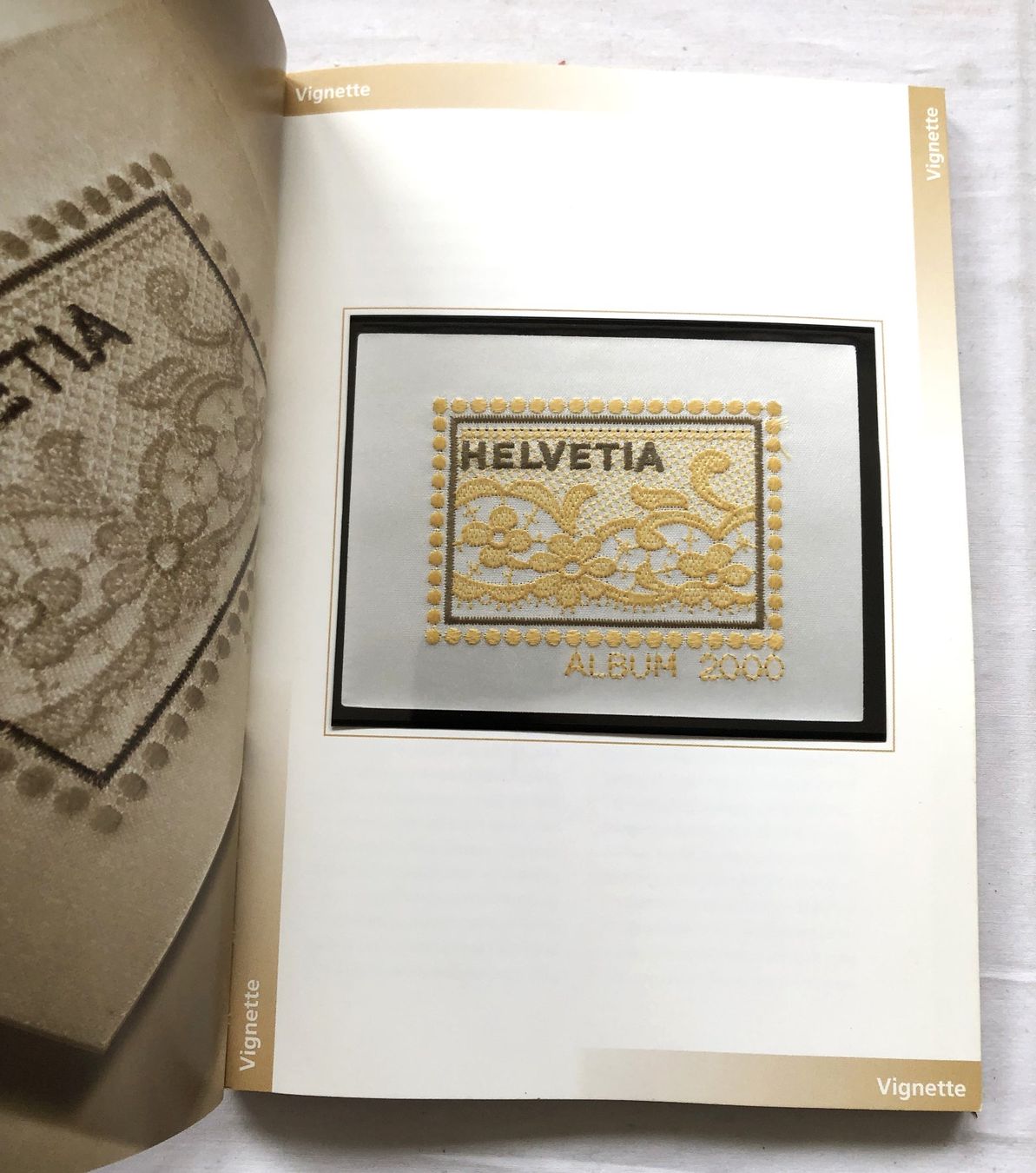Tutti i francobolli: Schweizer Briefmarken - komplettes Jahrbuch - 2000 – Nuovo (secondo la descrizione) da Schaffhausen venduto da durruti 1