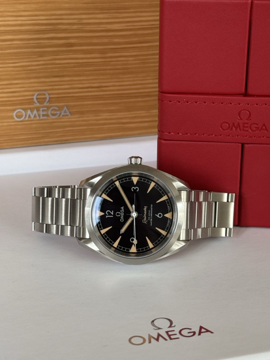 Omega Uhren: Omega Seamaster Railmaster 40mm Ref. 220.10.40.20.01.001 – Neu und originalverpackt aus Horw von Taylor-Collection