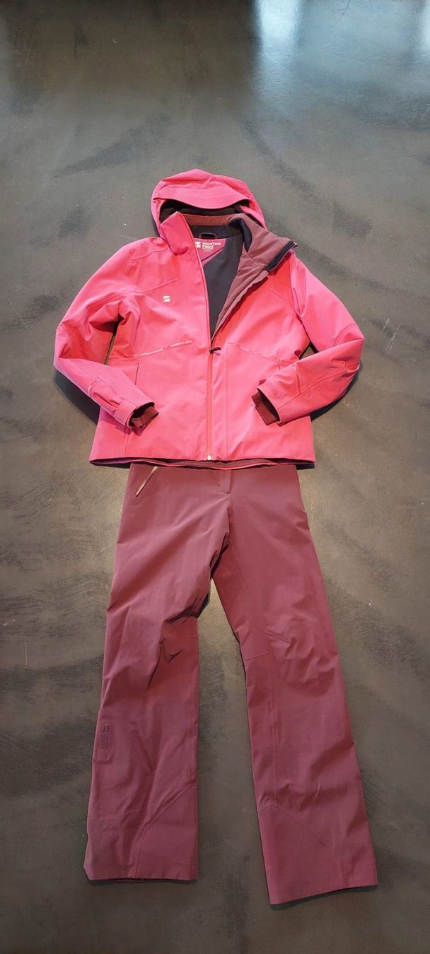 Completi & Tailleur: Skianzug von der Marke Mountain Force – Usato da Buttisholz venduto da Yreg