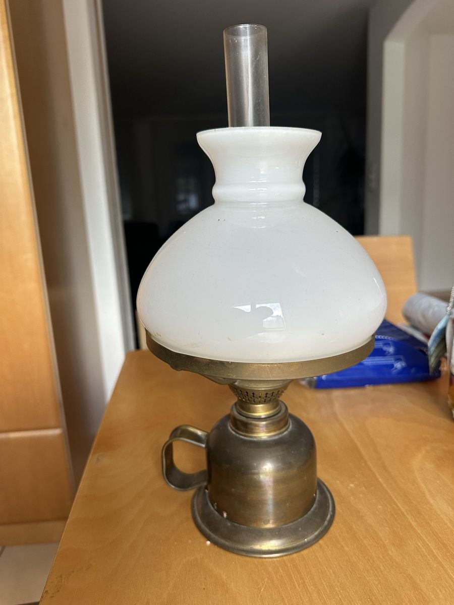 Lampade: Nostalgische Petroleumlampe – Usato da St. Gallen venduto da Goldacherin