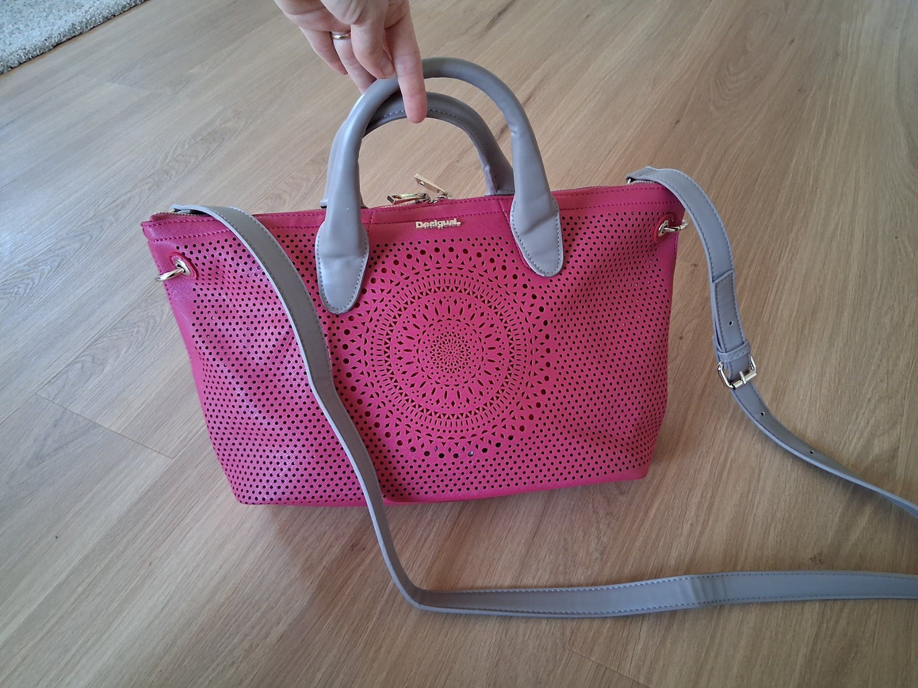 Desigual Taschen für Damen: Grosse Desigual Tasche neuwertig – Gebraucht aus Lengnau AG von Nathi88 4