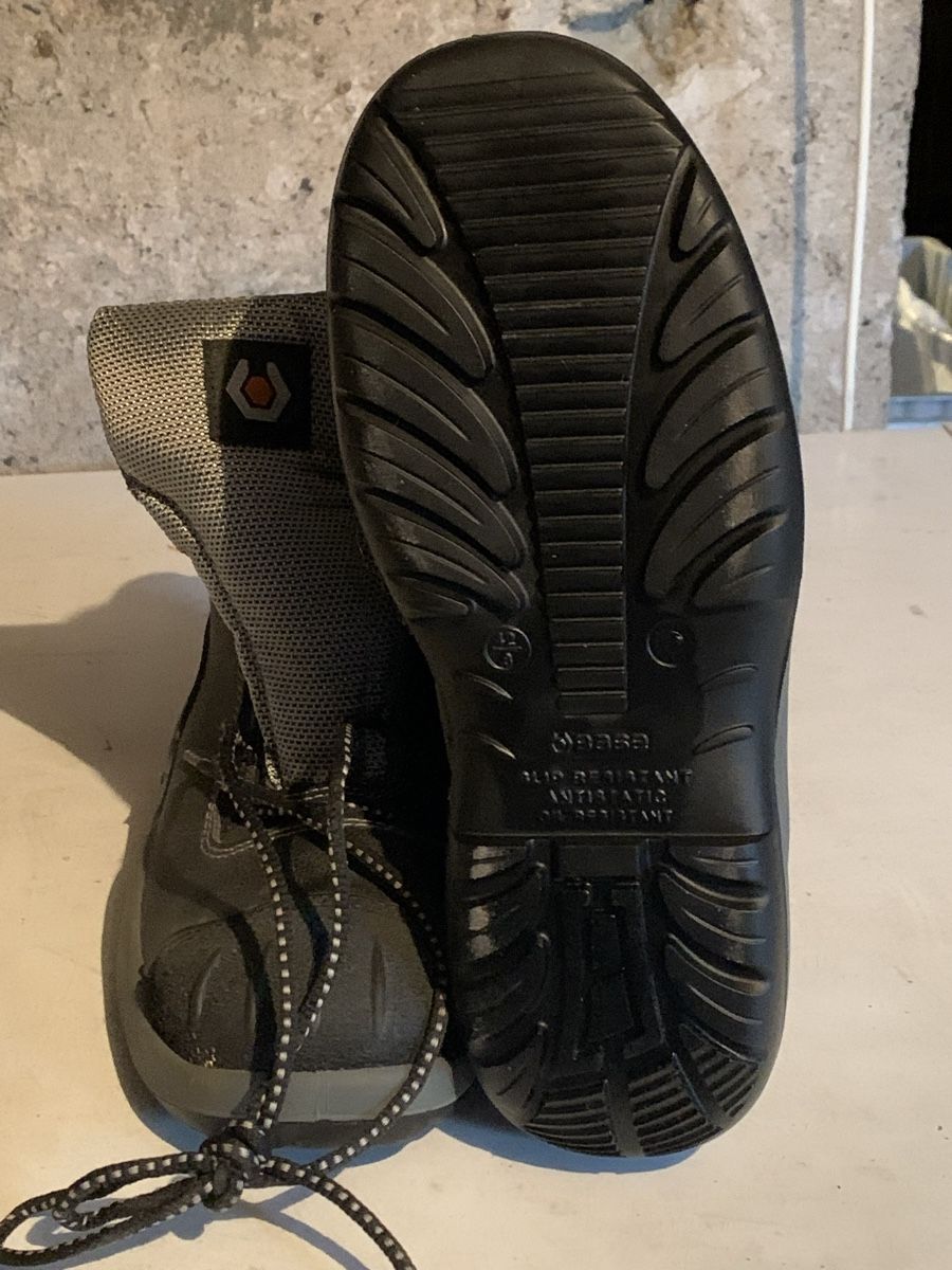Herrenschuhe: Sicherheits-Arbeitsschuhe mit Stahlkappen – Neu und originalverpackt aus Brüttelen von Bearbeck 3