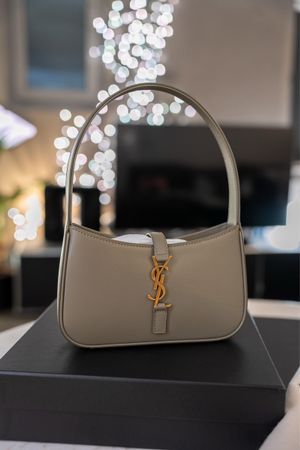 Saint Laurent Le 5 à 7 Mini Handtasche Olivgrün 🫒