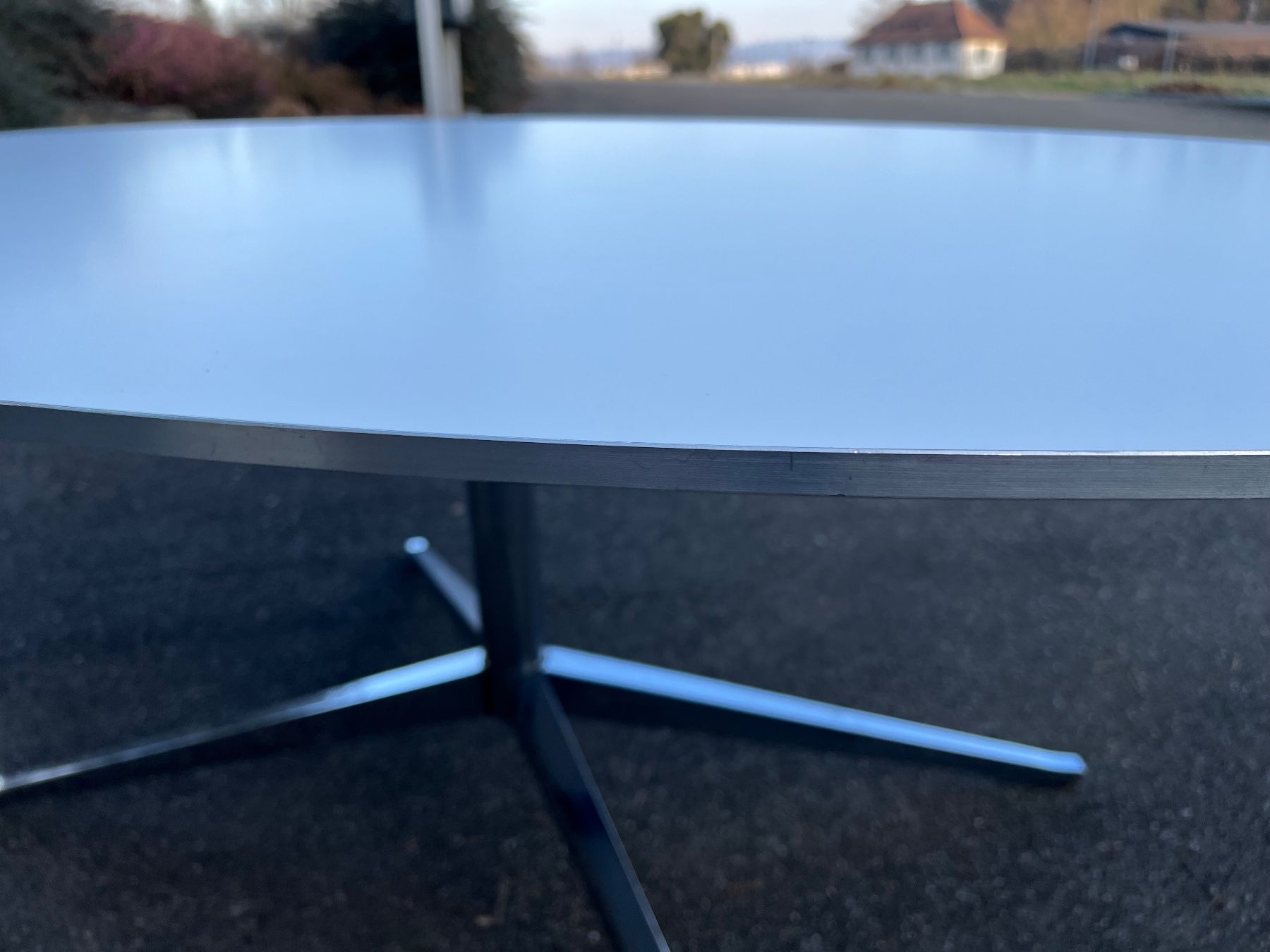 Knoll Tavoli: Florence Knoll Table Desk Oval – Usato da Sennhof venduto da Johnbest 2