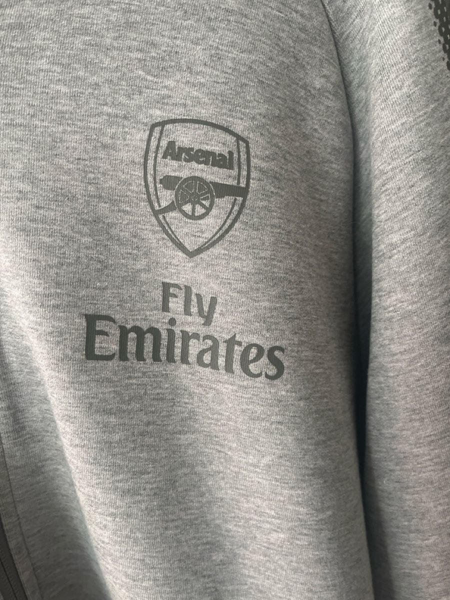 Puma Giacche: Veste zippée Puma Arsenal M gris – Usato da Vétroz venduto da jer_xgh6 1