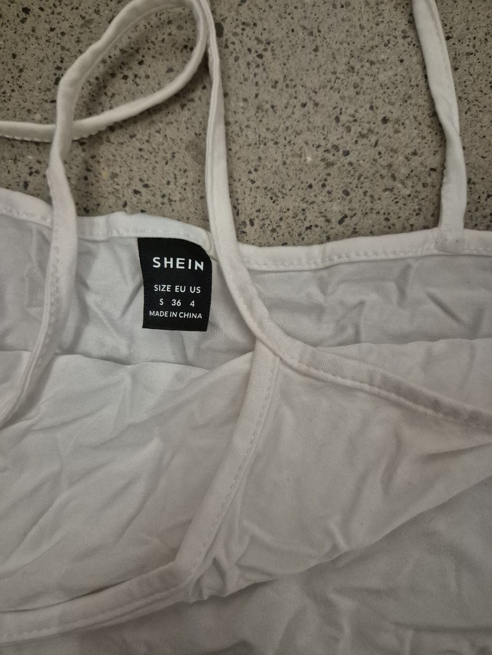 Shein Lots de vêtements: Kleiderpaket Croptops – D'occasion à Schlieren par nat_76vd 6