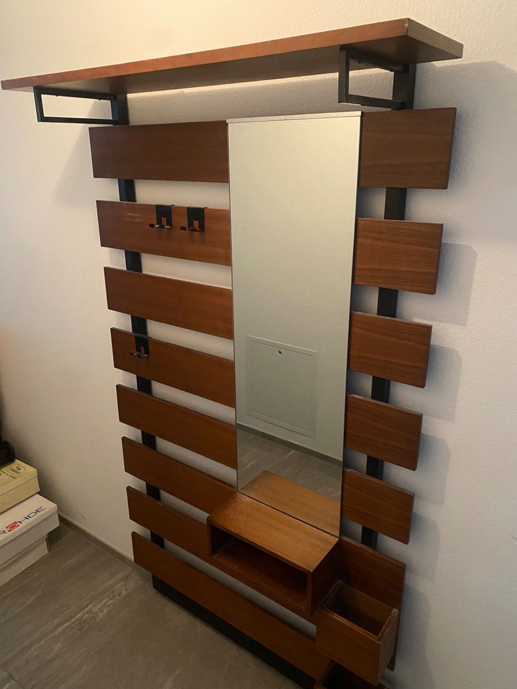 Porte manteau: Garderobe – D'occasion à Basel par Diggkopf