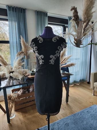Ashley Brooke Event Kleid schwarz mit Perlenstickerei Gr.M
