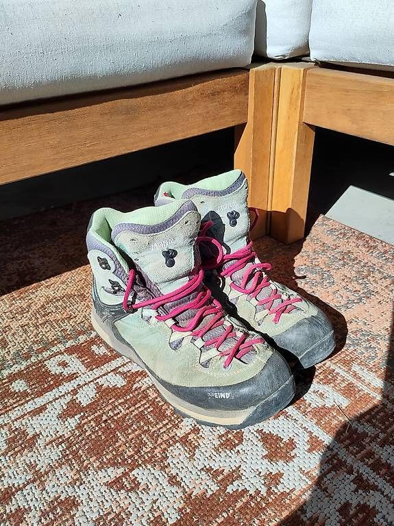 Meindl Scarpe da donna: Wanderschuhe Meindl Tonale GTX 39,5 – Usato da Fahrweid venduto da Bababo000