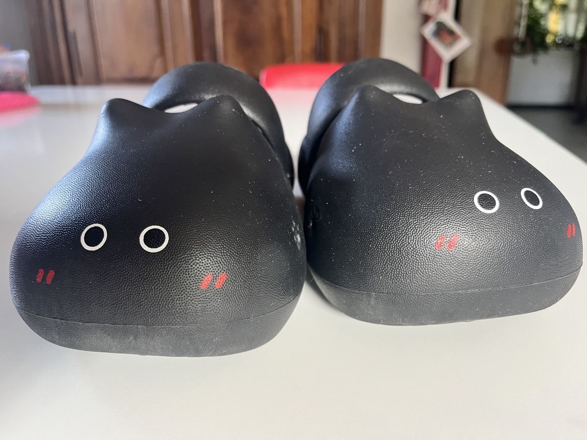 Scarpe da uomo: Katzen-Slipper 38 – Usato da Derendingen venduto da anabels