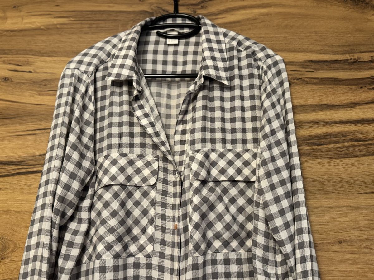H&M Blusen: H&M Bluse, Grösse 42, Top Zustand! – Gebraucht aus Adliswil von StephanieAnnina 4