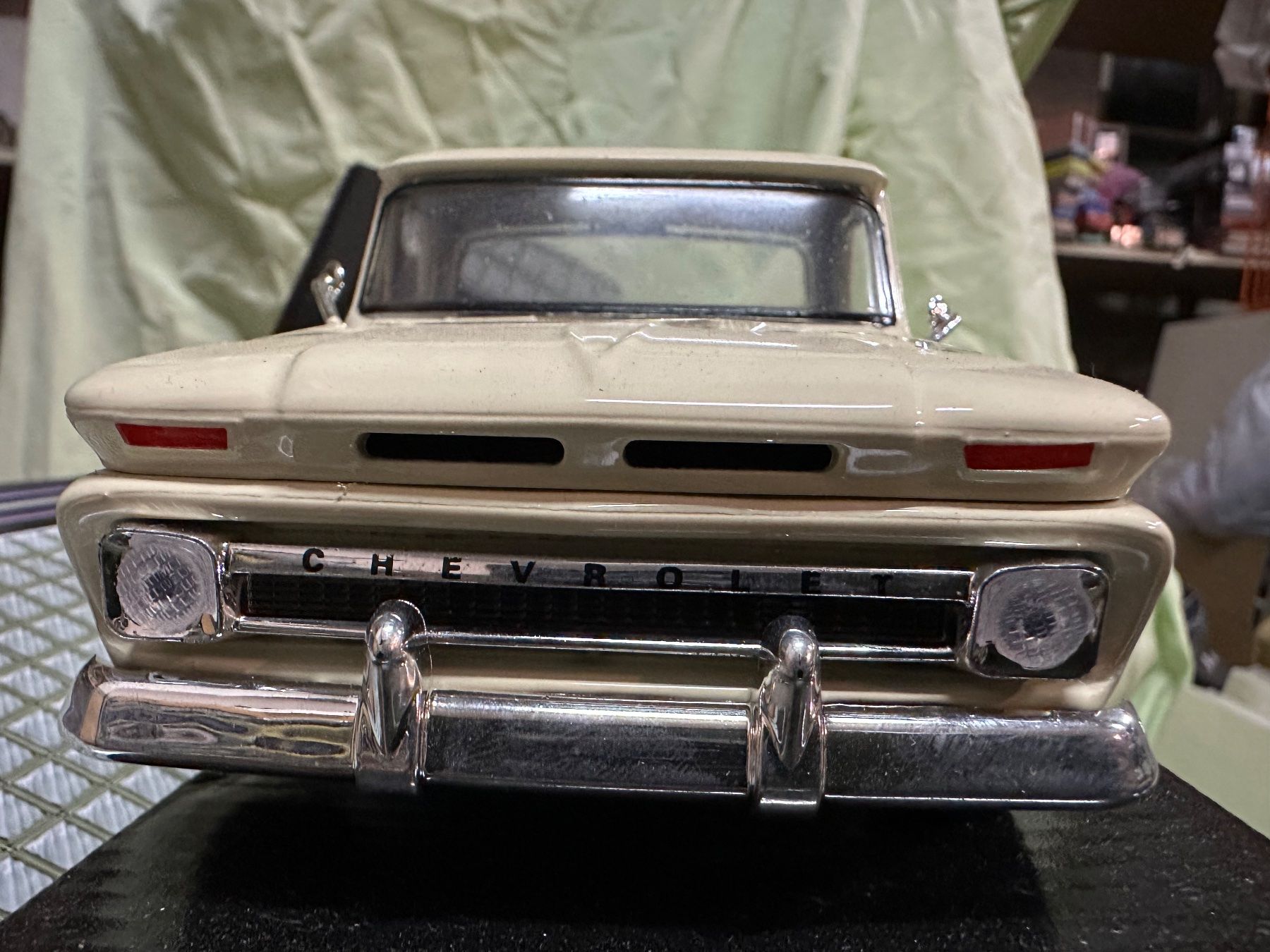 Chevrolet Modellini d'auto: Chevrolet 1966 fleetside pick up oldtimer classic – Nuovo (secondo la descrizione) da Reinach AG venduto da rares75