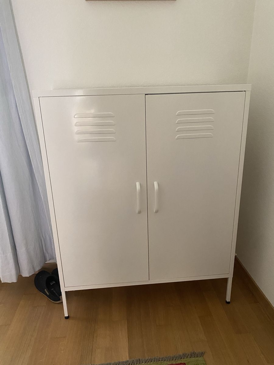Kommoden: Praktische, schlichte Kommode – Gebraucht aus Zürich von angsch