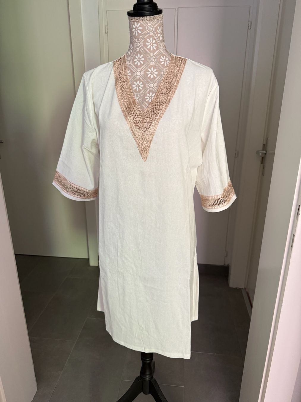 Vestiti: Robe - XL – Usato da Sion venduto da accroshoes