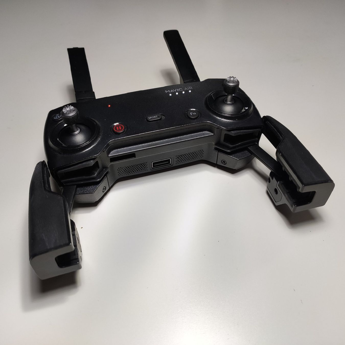 DJI Modellismo RC: DJI MAVIC AIR 1 Controller (NEU/Original!) – Nuovo (secondo la descrizione) da Zürich venduto da Biedermann23 2