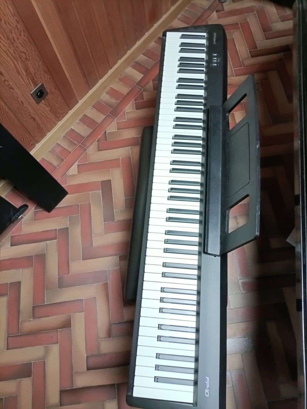 Roland Strumenti musicali: Roland FP 10 – Usato da Les Rasses venduto da all_vml2 1
