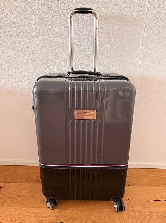 Valises de voyage: Koffer Tommy Hilfiger – D'occasion à Hindelbank par sarahcw