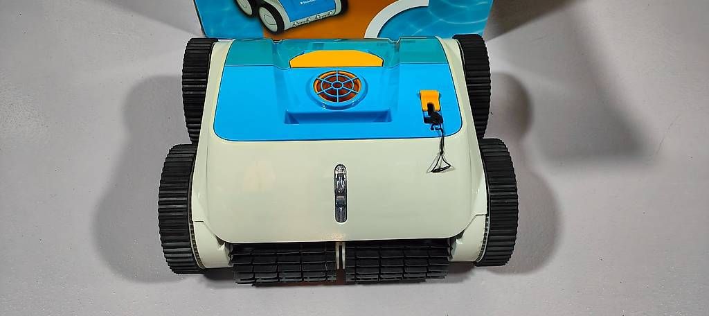 Accessori per Piscine: Pool Schwimmbadreiniger Steinbach Battery Pro – Usato da Gränichen venduto da Iuser73 2