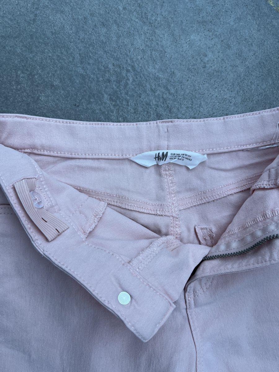 H&M Pantaloni: Jeans / Hose H&M 146 – Usato da Wil ZH venduto da Wonderwoman76 1